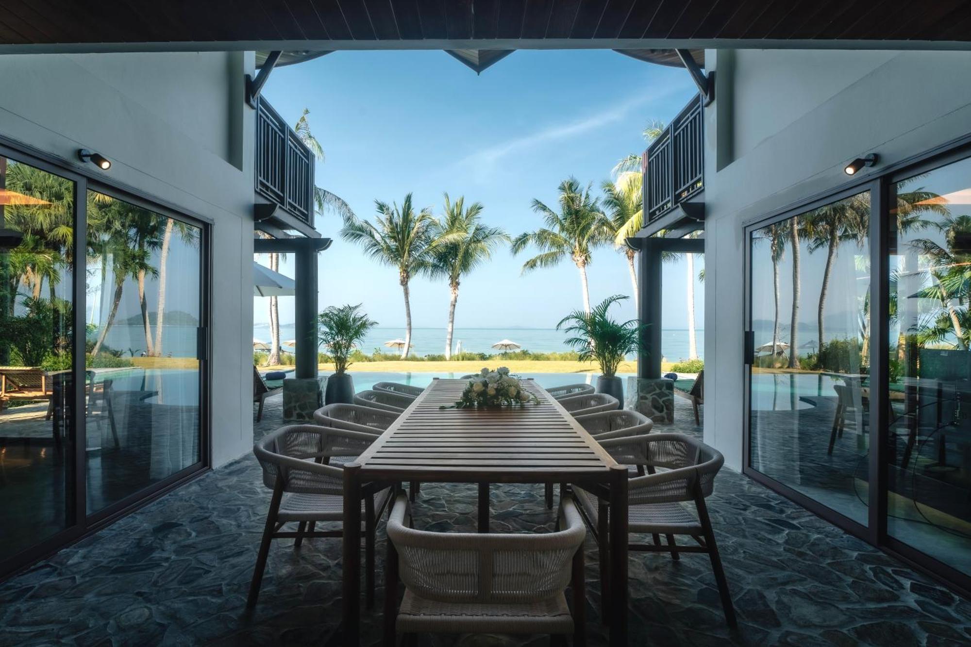منتجع ذا فيلاج كوكونت آيلاند بيتش Phuket المظهر الخارجي الصورة The Beachfront Villa